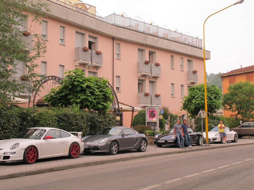 Hotel Sporting Tabiano Terme Exterior foto