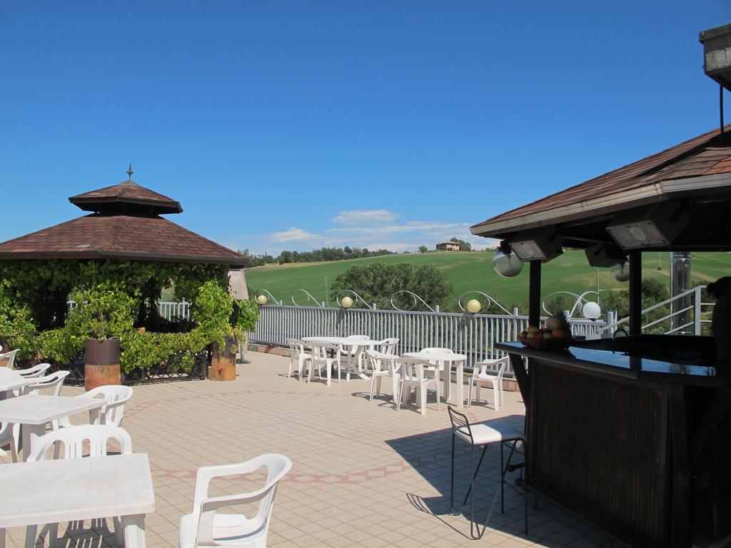Hotel Sporting Tabiano Terme Exterior foto