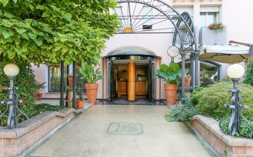 Hotel Sporting Tabiano Terme Exterior foto