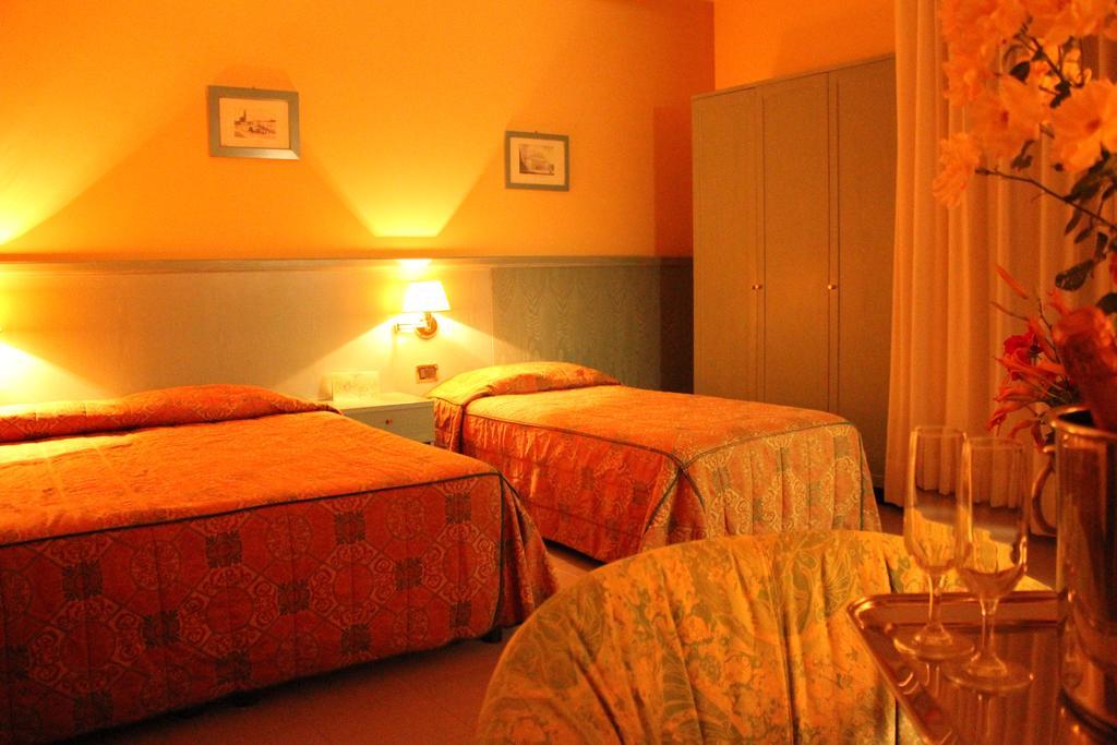 Hotel Sporting Tabiano Terme Quarto foto